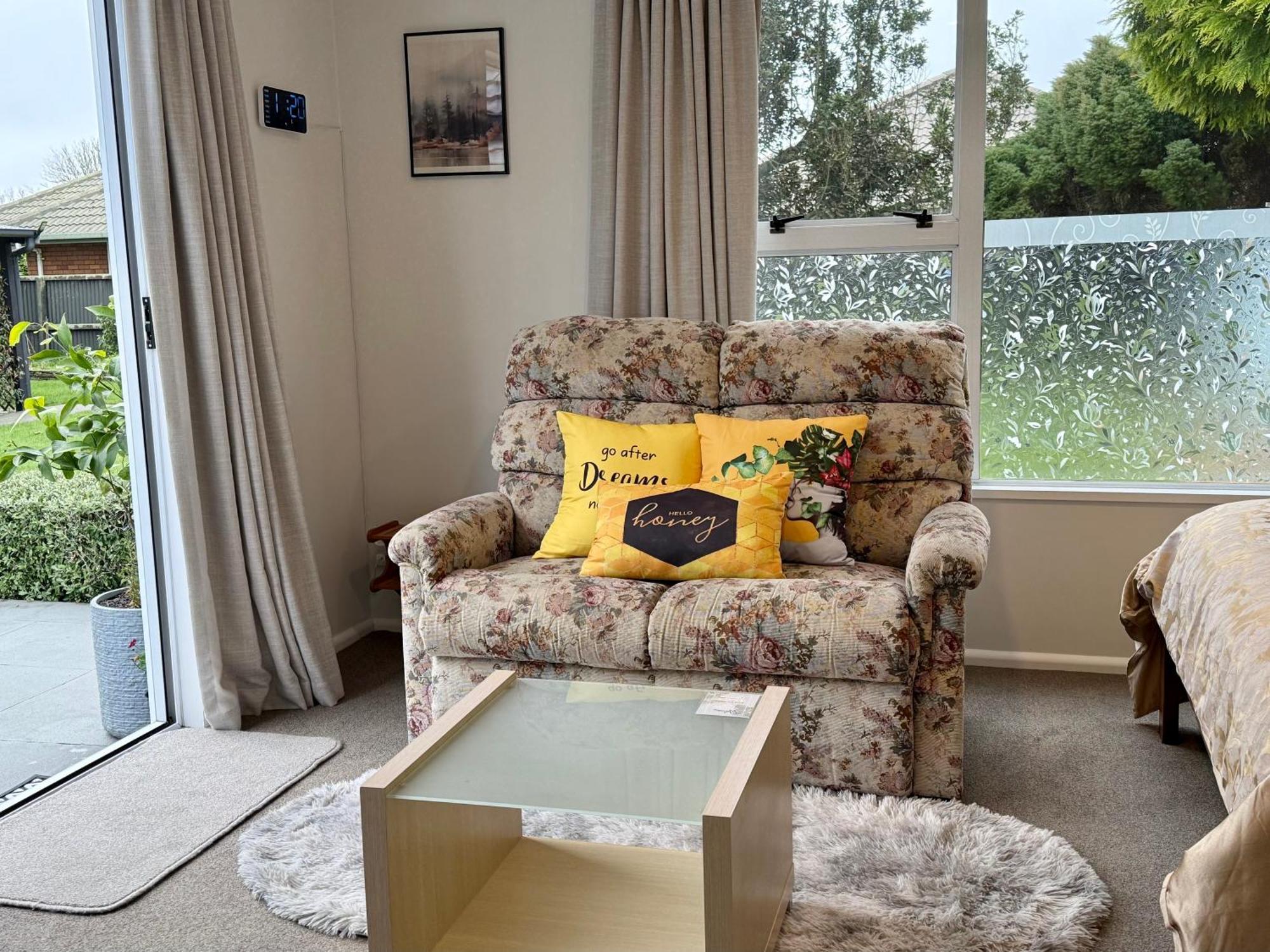 Cozy And Sunny Room Near City To Seapath Christchurch Eksteriør billede